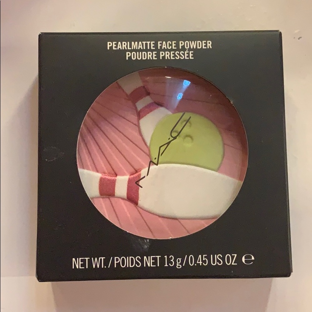 MAC pearlmatte face powder